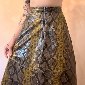 Faux snakeskin midi Zara skirt
